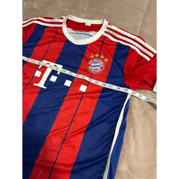 Bayern Munchen #12 Jaquez Jersey Size Large Football Soccer - Picture 4 of 5